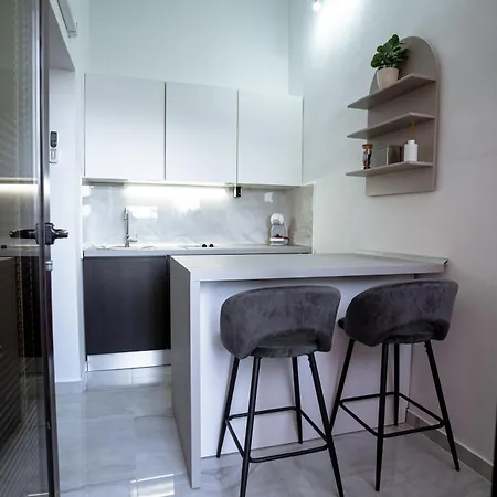 Maris Apartment *